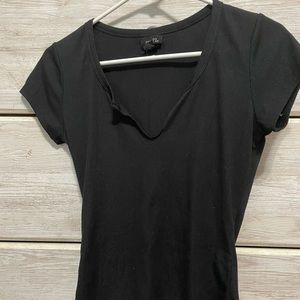 Rue21 black cropped shirt